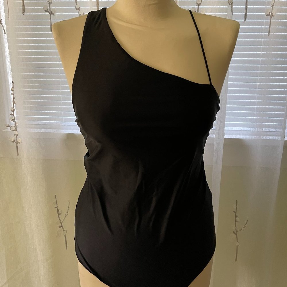 Weekday Women Black One Piece Swimsuit Size: US:M
